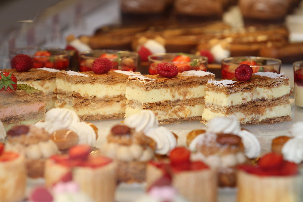 Vitrine d'une boulangerie française